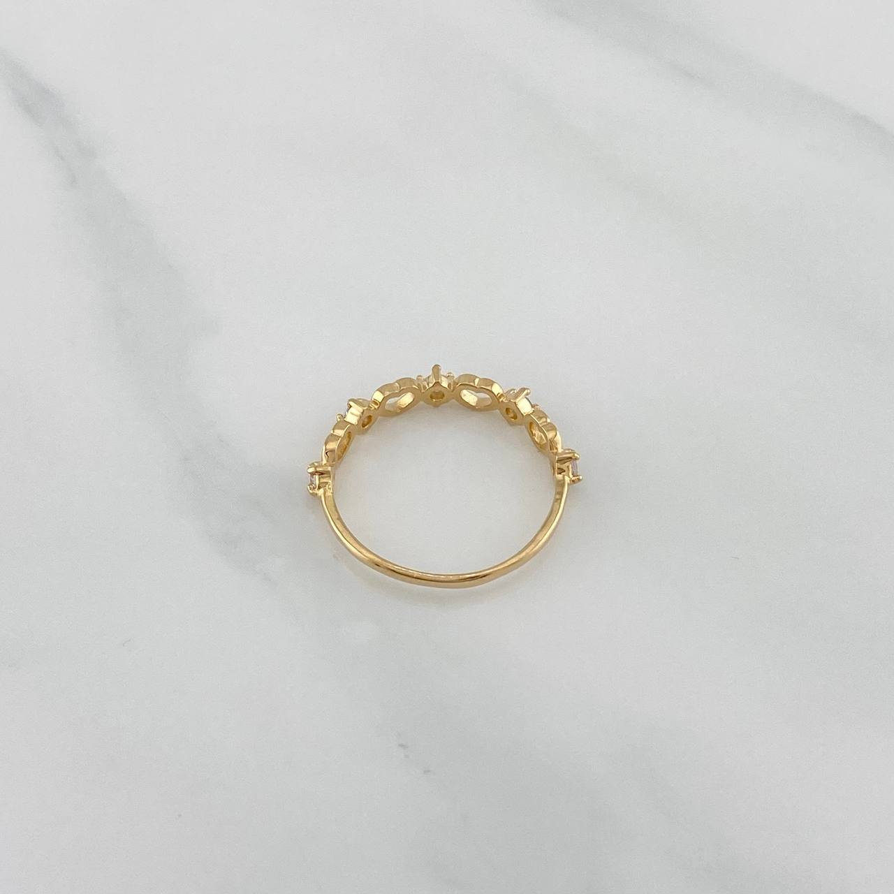 Anillo Siluetas Corazones 1.35 g / T6 1/2 Oro Amarillo 18K