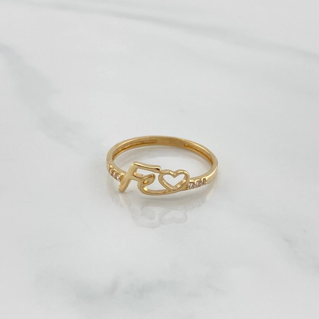 Anillo Fe Corazon 1.5 g / T6 3/4 Oro Amarillo 18K