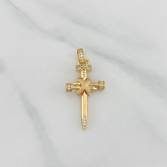 Dije Cruz Clavos 3.9 g / 3.7 cm Oro Amarillo 18K