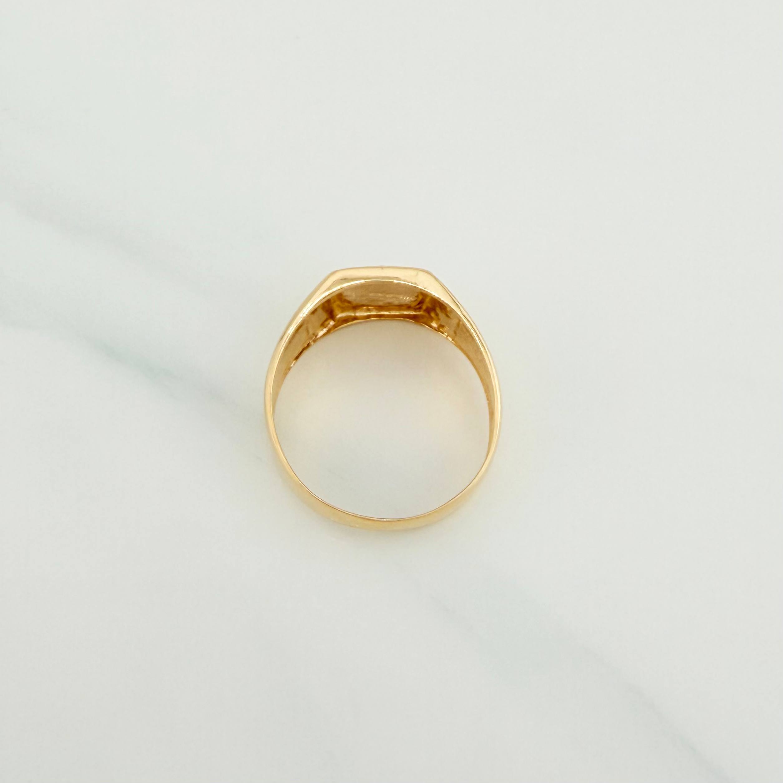 Anillo Sello Corona 4.45 g / T10 Oro Amarillo 18K