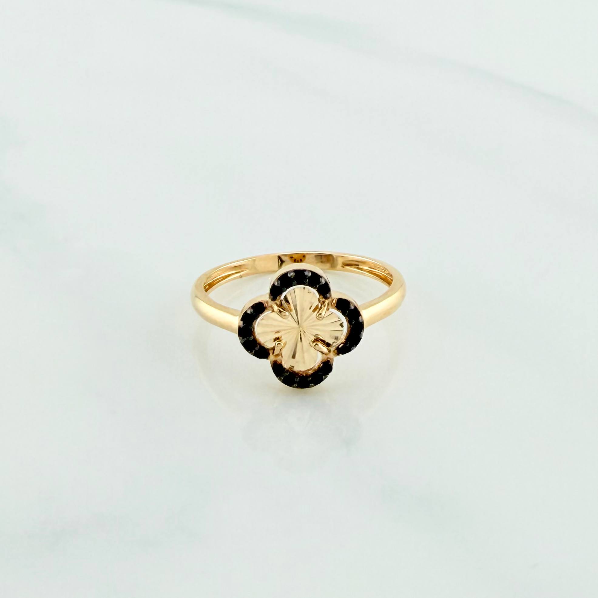 Anillo Trebol Diamantado 2.1 g / T7 1/4 Dos Oros Negro Amarillo 18K