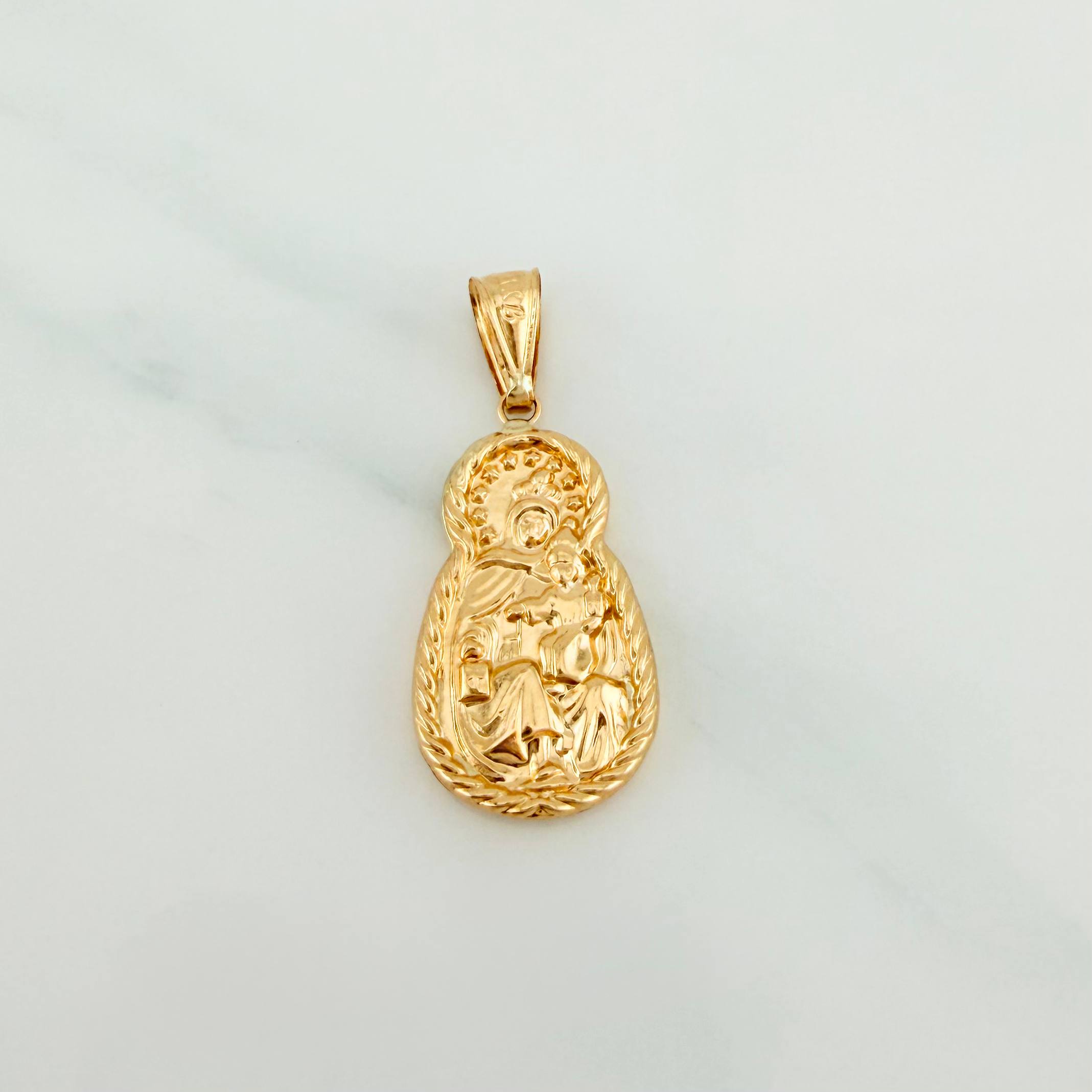 Dije Virgen Del Carmen 1.95 g / 3.7 cm Oro Amarillo 18K