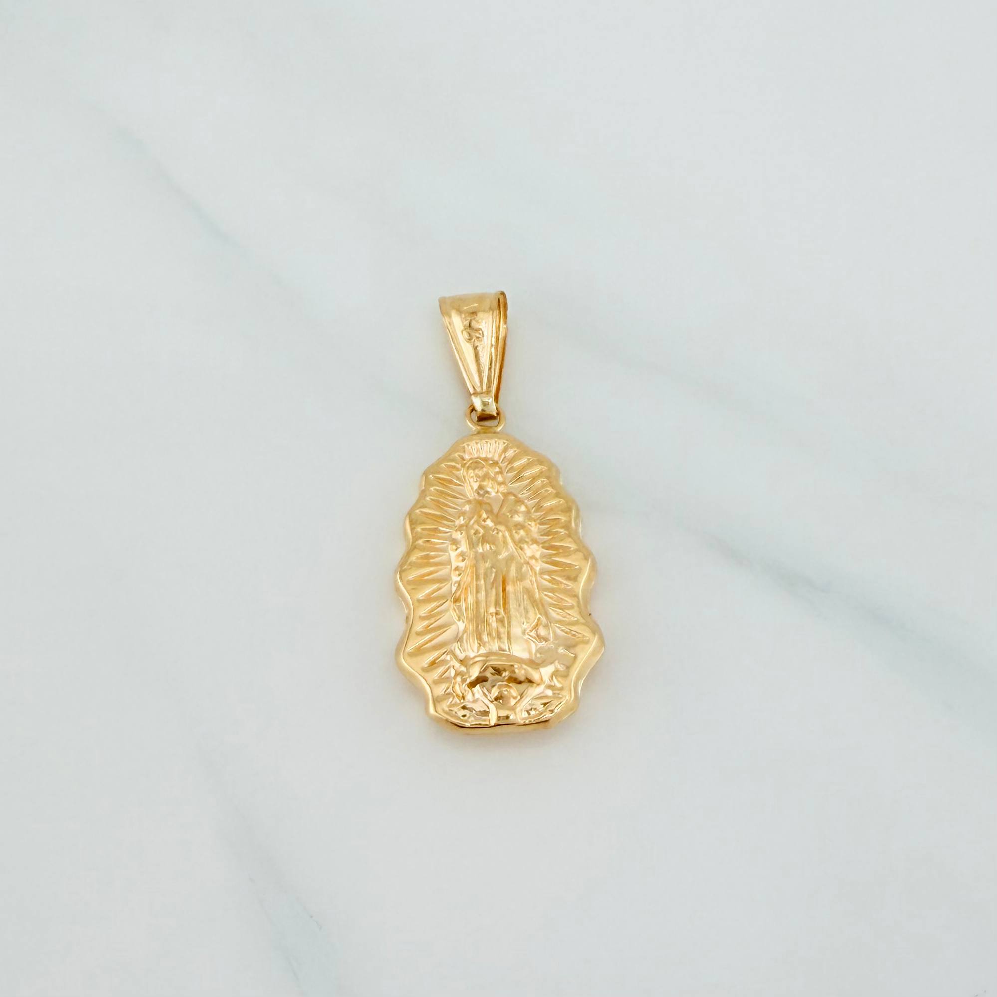 Dije Virgen Guadalupe 1.7 g / 3.4 cm Oro Amarillo 18K