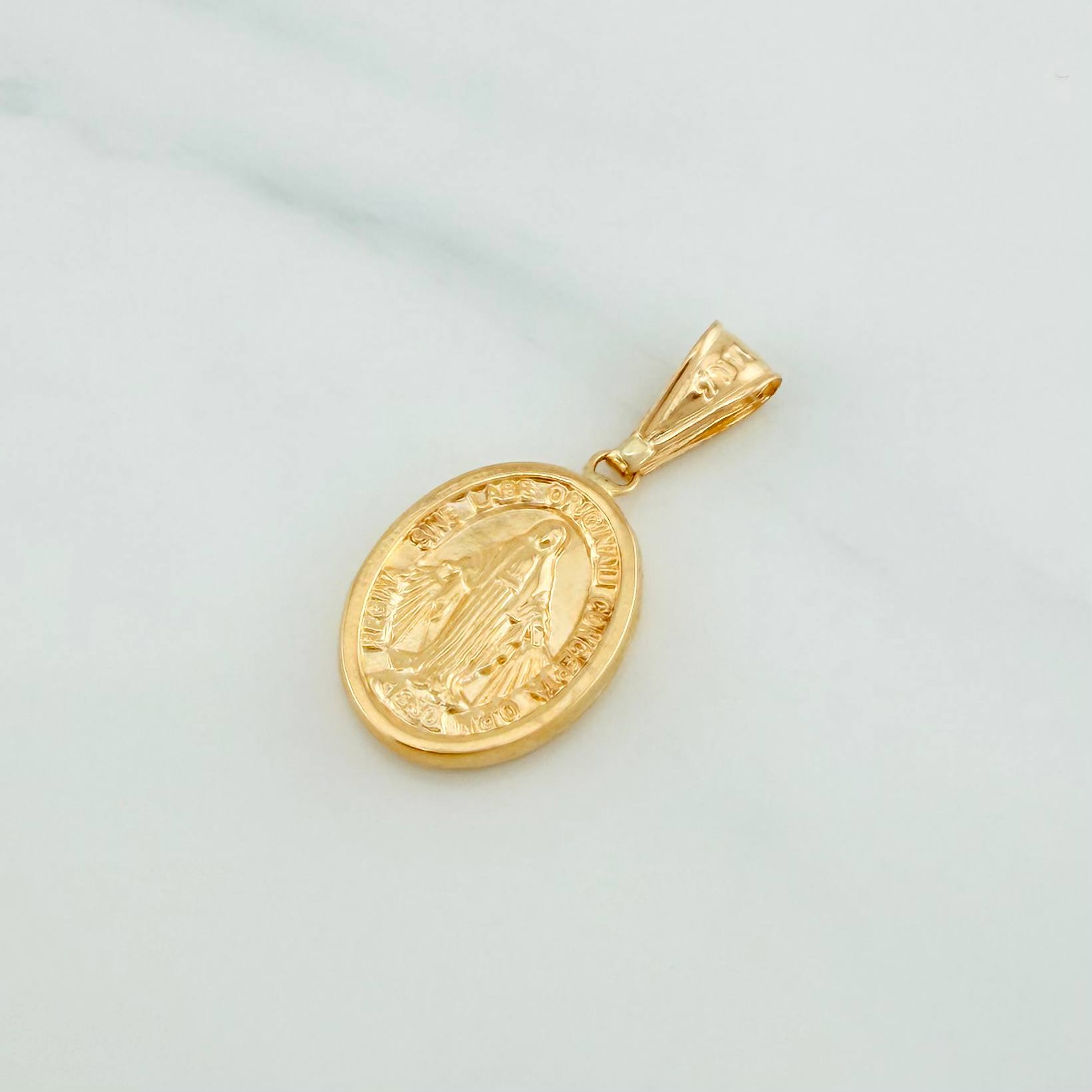Dije Virgen Milagrosa 1.4 g / 3 cm Oro Amarillo 18K