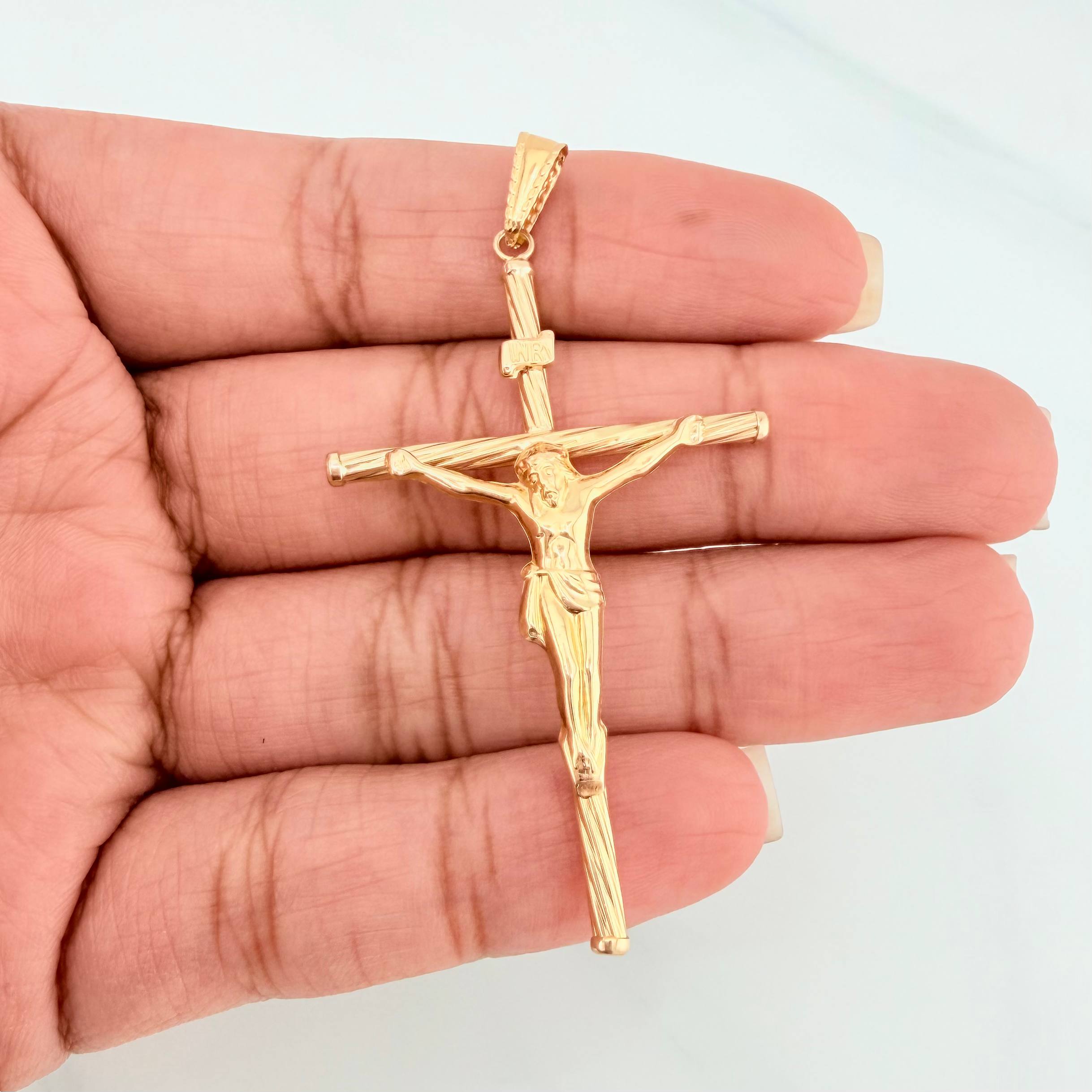 Dije Cruz Cristo 1.95 g / 5.9 cm Oro Amarillo 18K