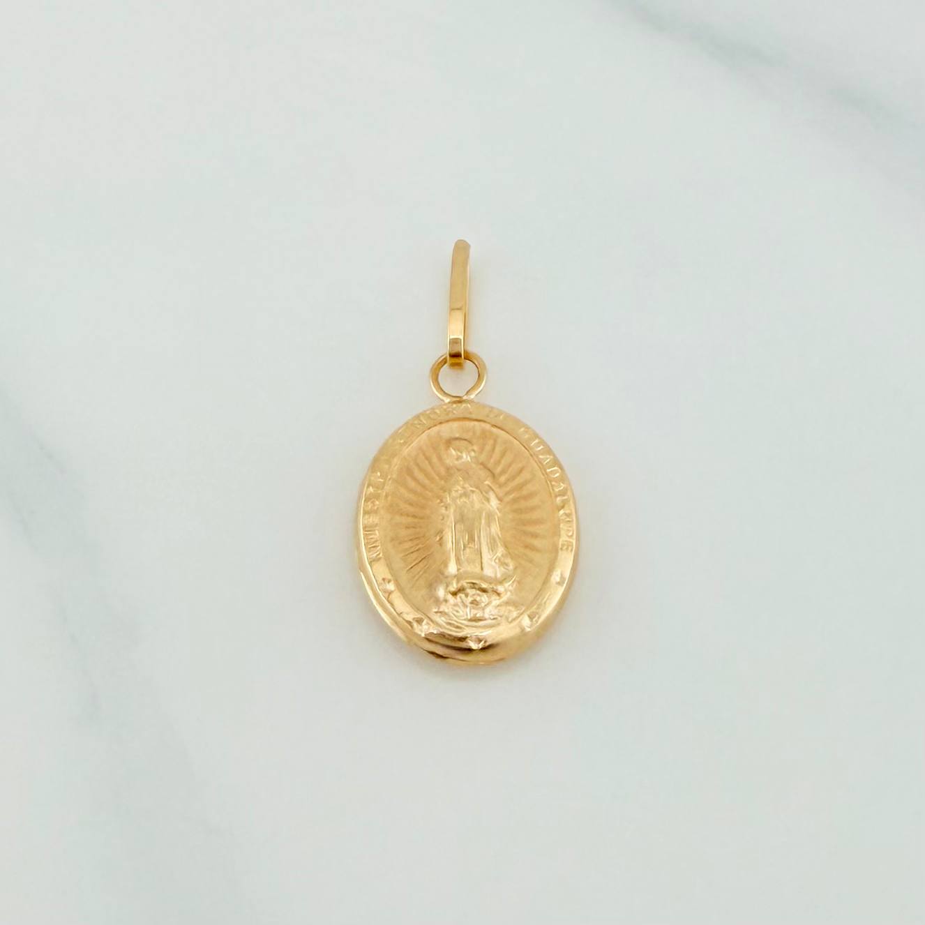 Dije Virgen Guadalupe 0.75 g / 2.1 cm Oro Amarillo 18K