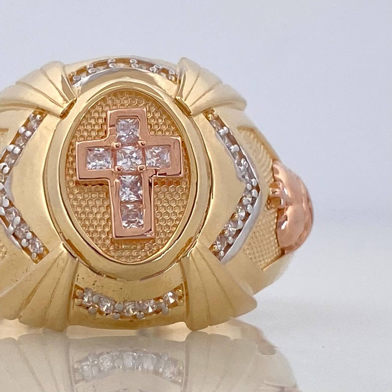 Anillo Cruz 8.35 g / T11 1/2 Tres Oros 18K