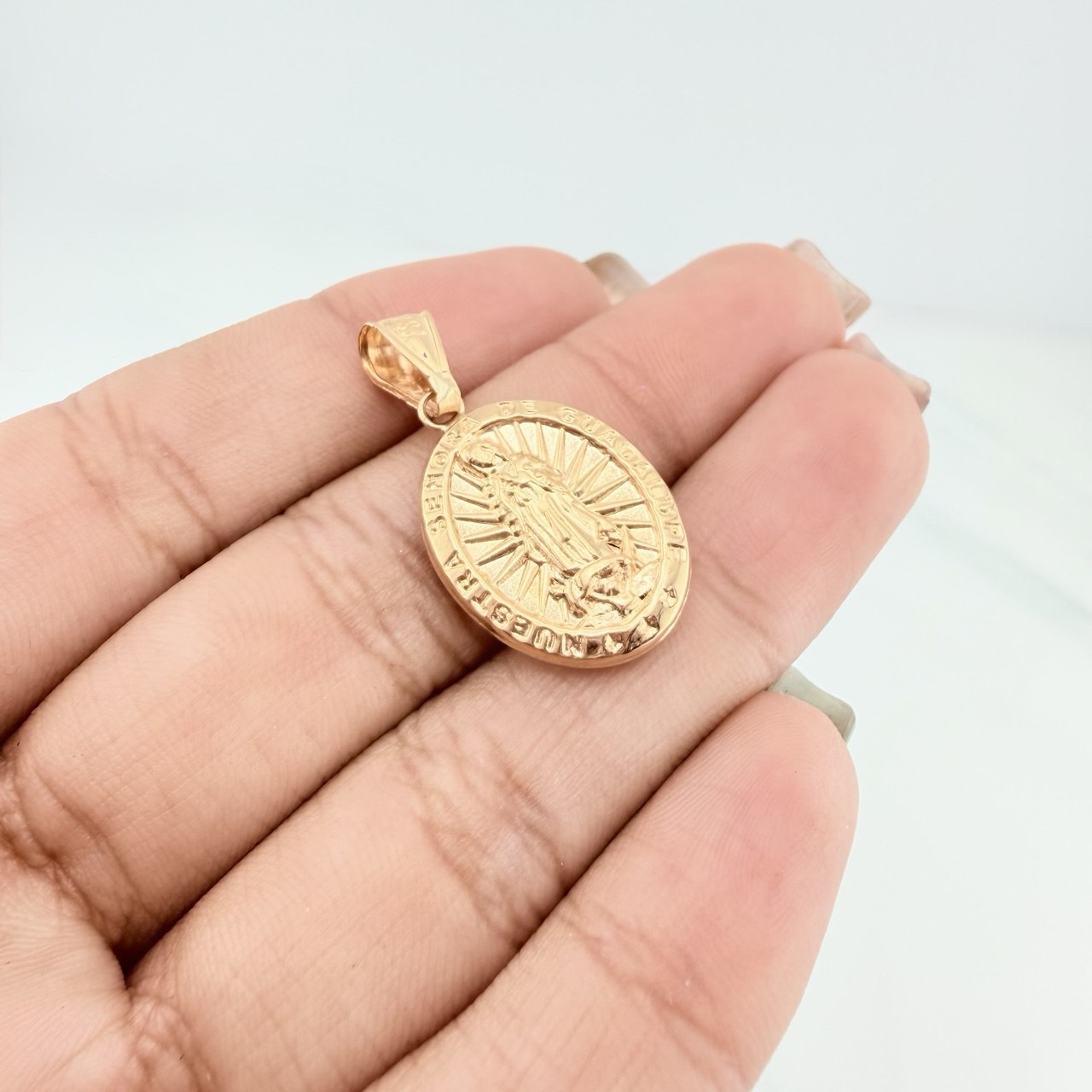 Dije Virgen Guadalupe 1.5 g / 3.1 cm Oro Amarillo 18K