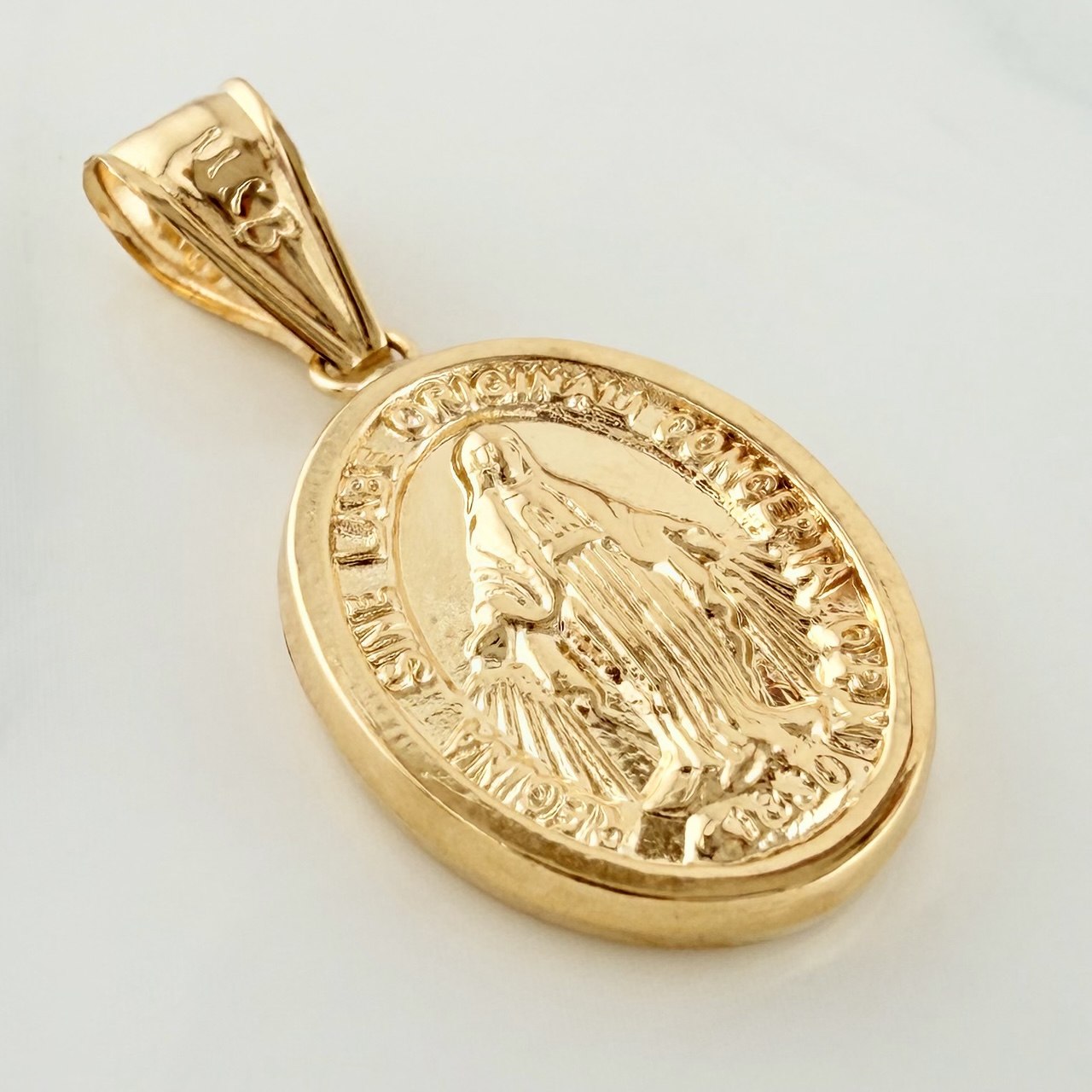 Dije Virgen Milagrosa 1.4 g / 3 cm Oro Amarillo 18K
