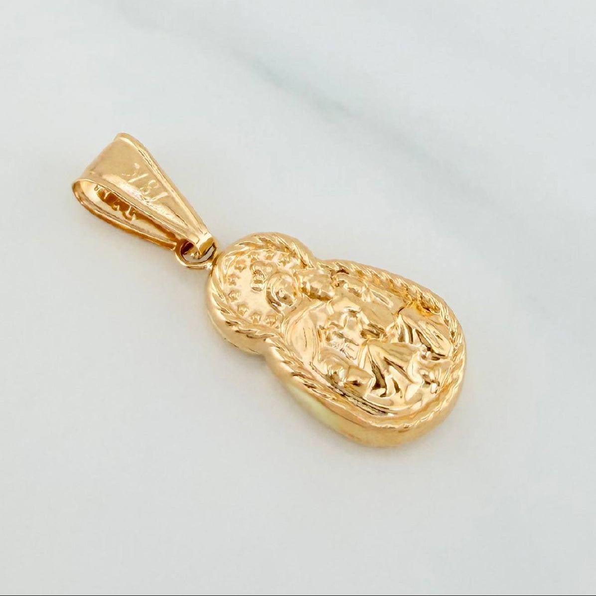 Dije Virgen Del Carmen 1.15 g / 3 cm Oro Amarillo 18K