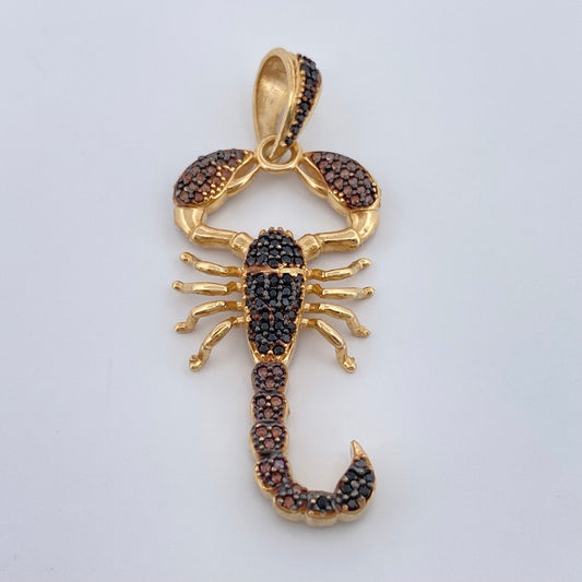 Dije Escorpion 6.35gr / 5cm / Dos Oros Negro Amarillo 18K %