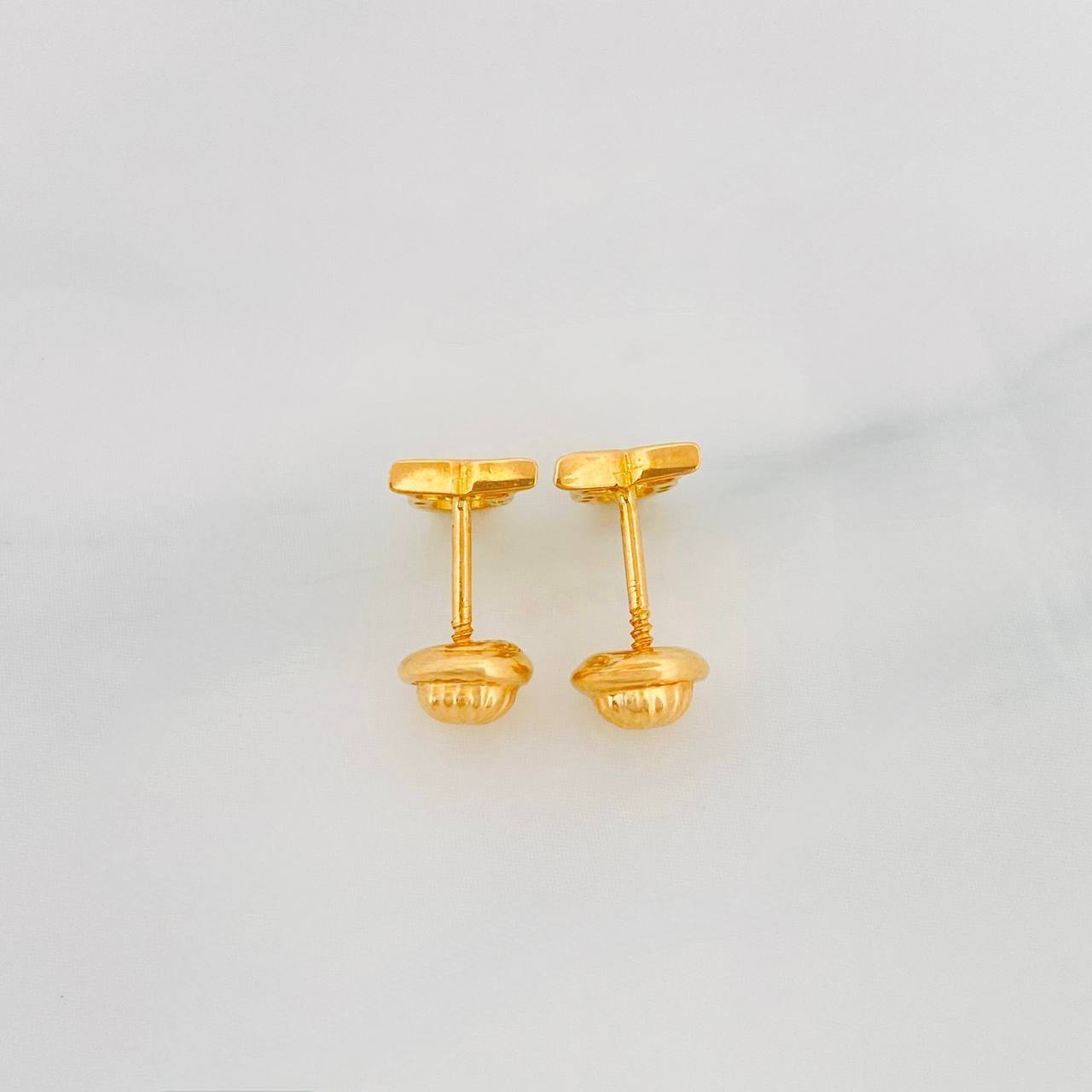Topos Buho 1.05g / 4.42mm Oro Amarillo 18K