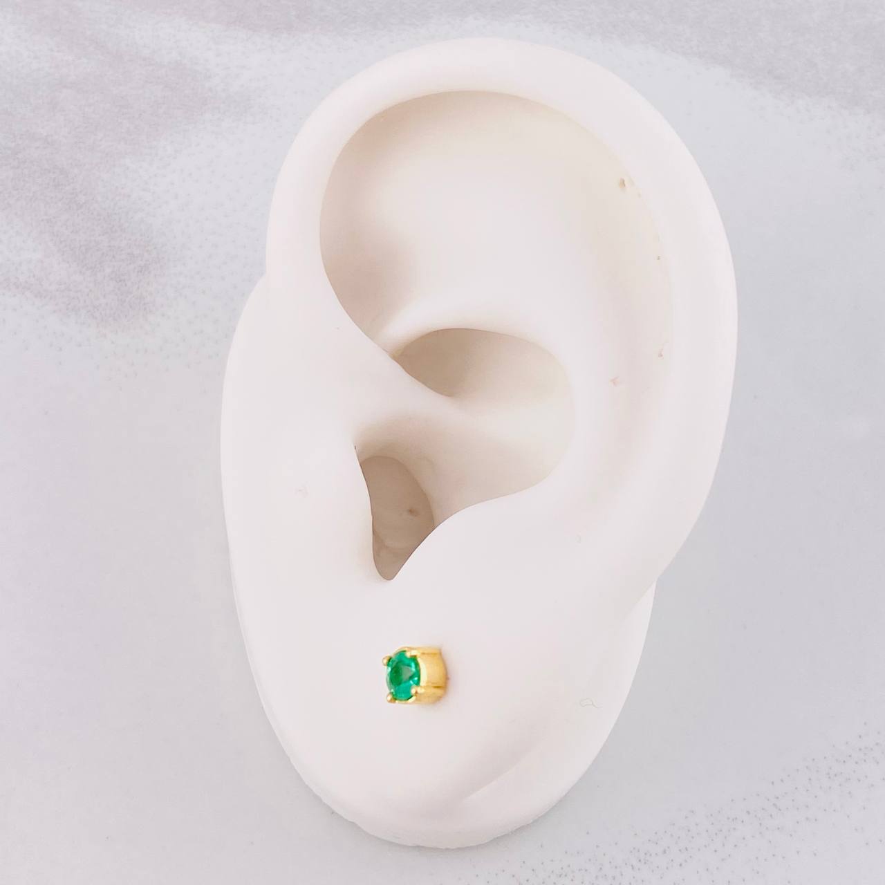 Topos Cuatro Garras Esmeraldas 21pts 1g / 3.5mm Oro Amarillo 18K