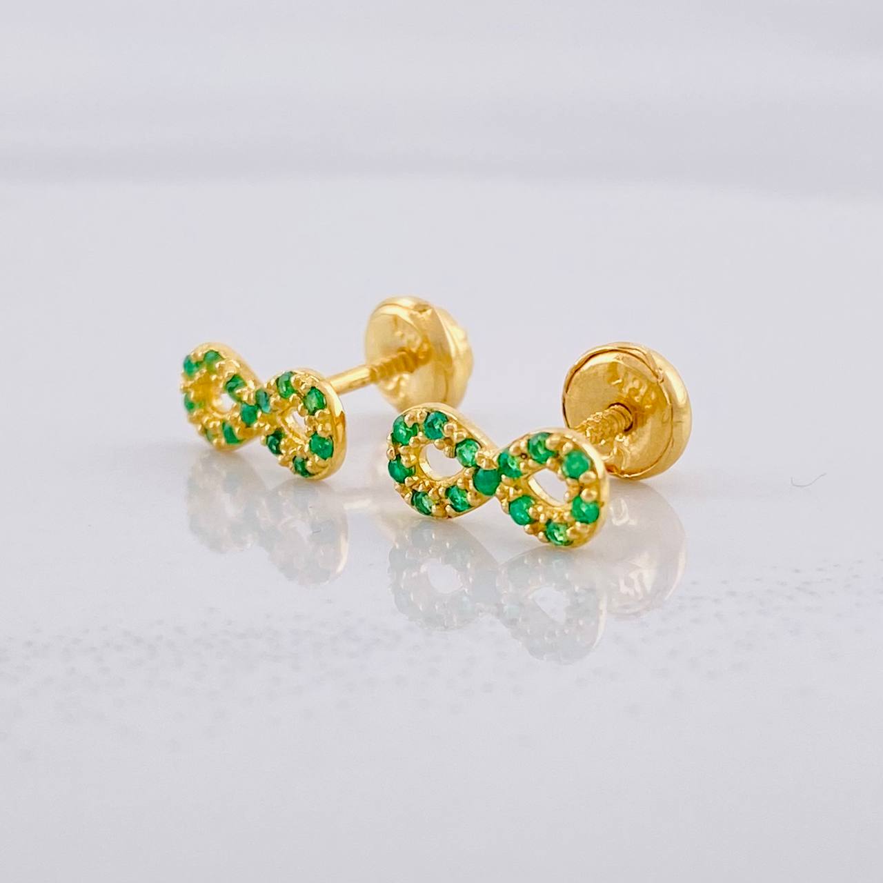 Topos Infinito Esmeraldas 14pts 1.2g / 4.4mm Oro Amarillo 18K