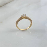 Anillo Solitario Tupido 2.15gr / T7 / Circones Blancos Oro Amarillo ©