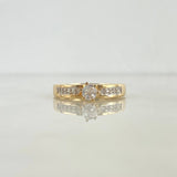 Anillo Solitario Cubiculo 3.45gr / T7 1/2 / Circones Blancos Oro Amarillo ©
