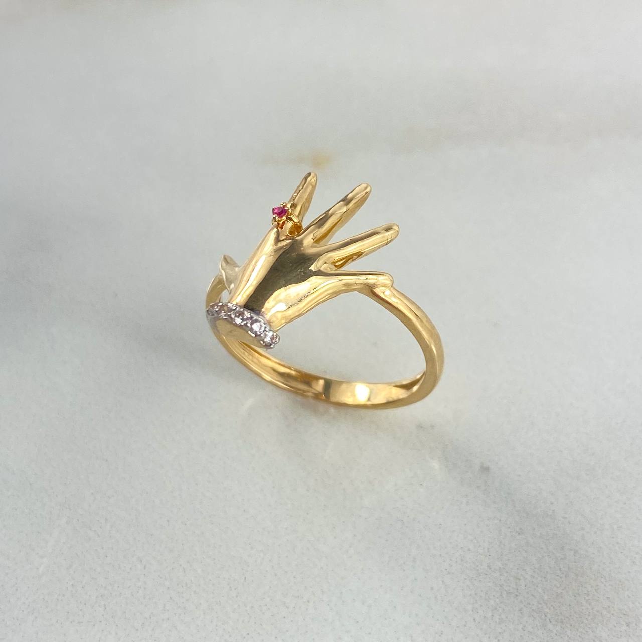 Anillo Mano 2.8gr / T5 3/4 / Circones Blancos Fucsia Dos Oros Amarillo Blanco ©