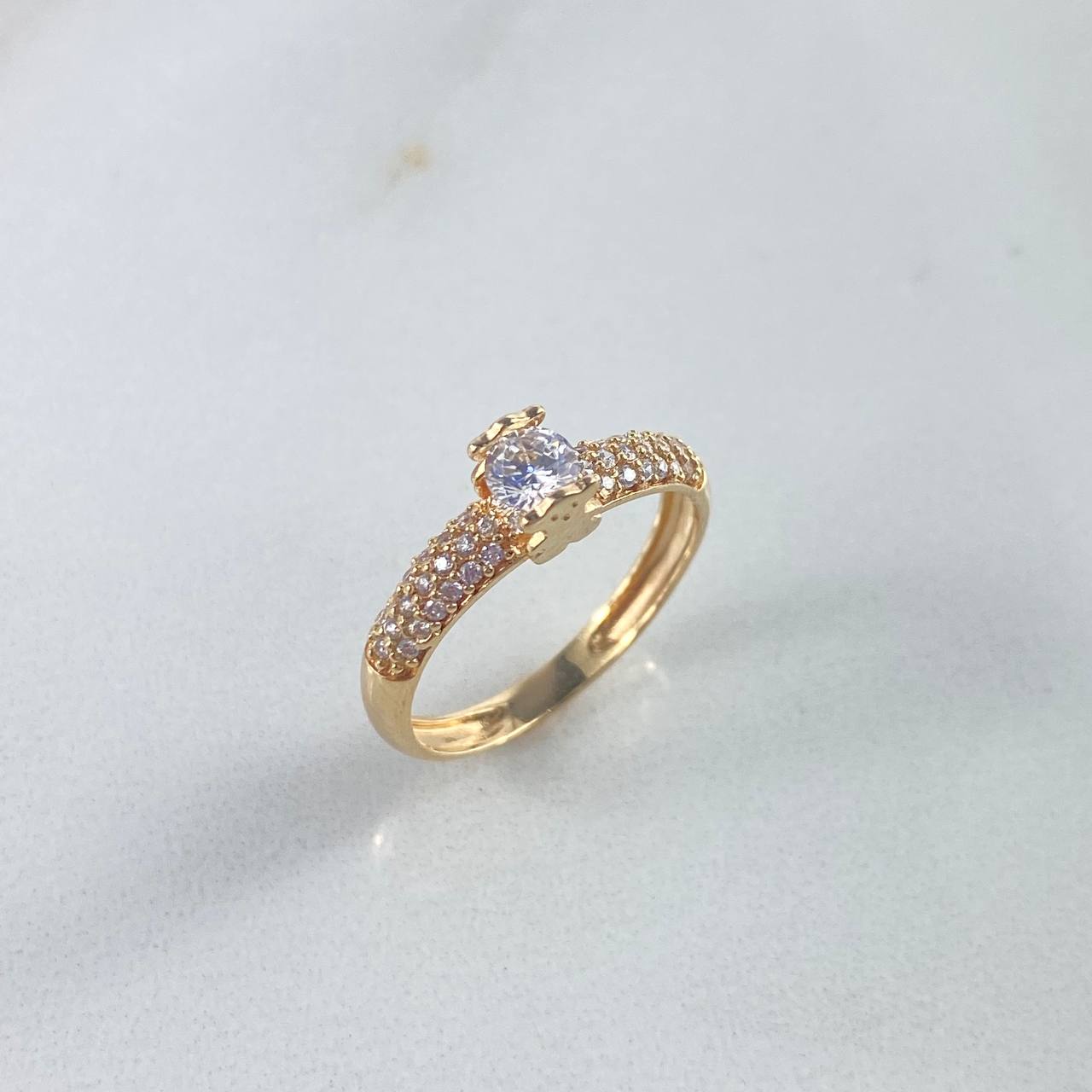 Anillo Solitario Oso TS 2.15gr / T6 1/4 / Circones Blancos Oro Amarillo ©
