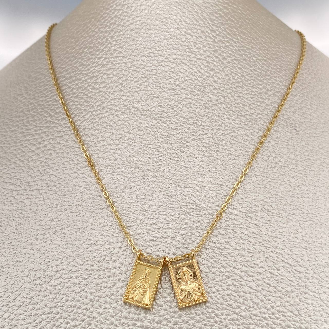 Cadena Aro Seguido Escapulario 5.5gr / 42.5cm / 0.8mm Oro Amarillo 18K %