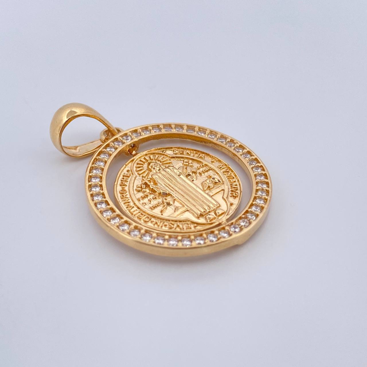 Dije San Benito 4.1gr / 3.3cm / Oro Amarillo 18K %