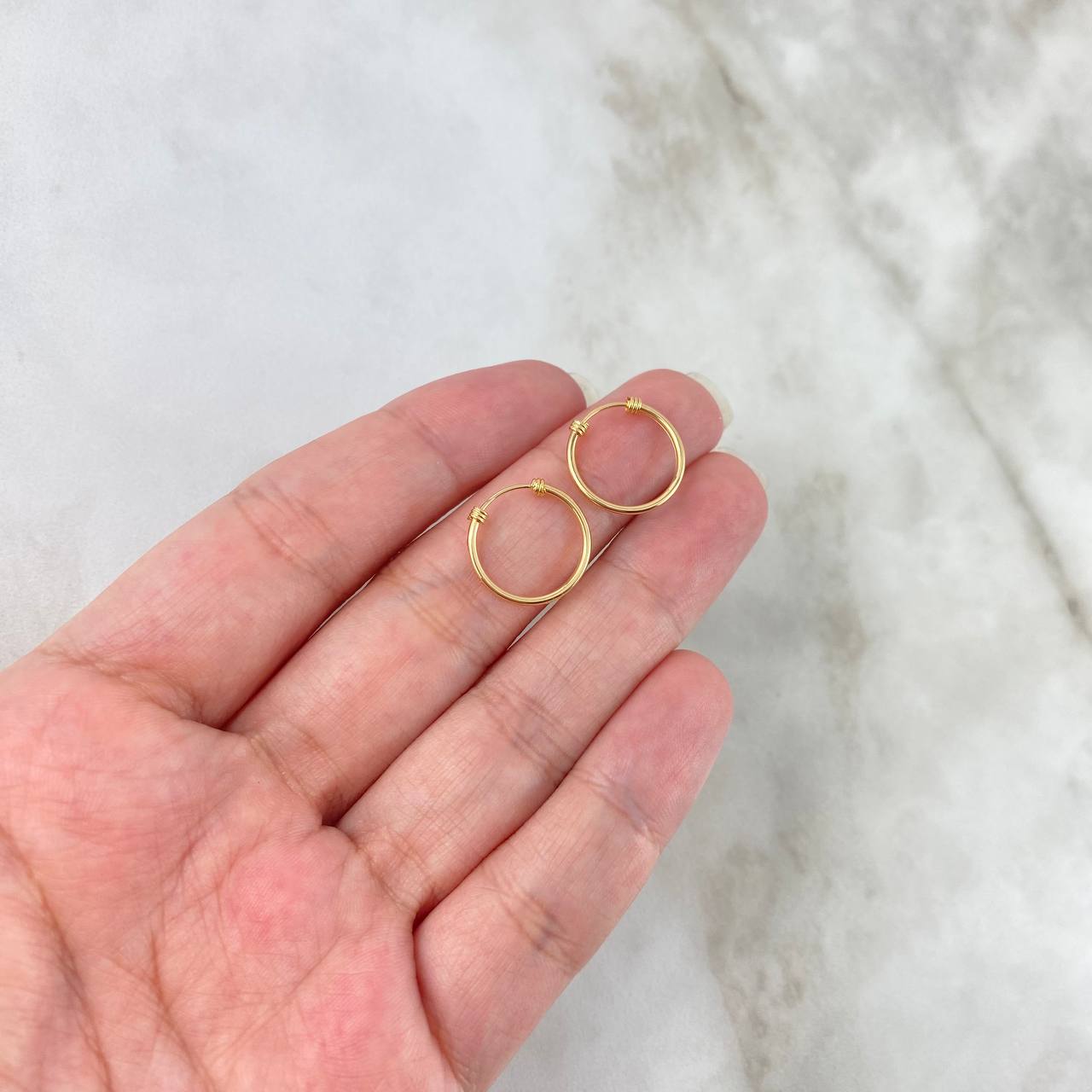 Candongas Mini Aro 0.85gr / 1.4cm / Lisas Bordes Rayados Oro Amarillo