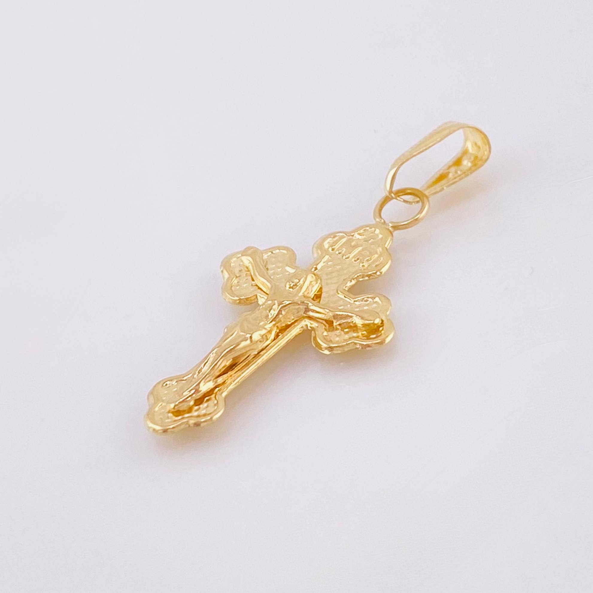 Dije Cruz Cristo 1.05gr / 3cm / Oro Amarillo 18K *