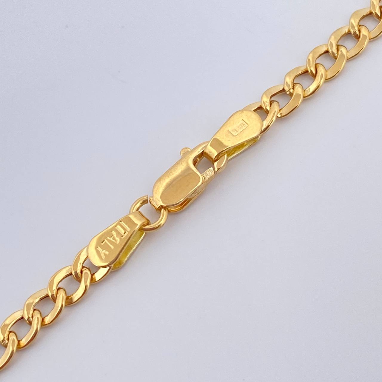 Cadena Cubana 5.05gr / 60.2cm / 3.22mm Oro Amarillo +1 18K $