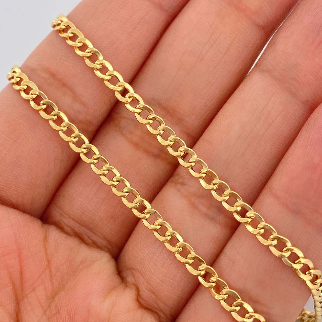 Cadena Cubana 5.05gr / 60.2cm / 3.22mm Oro Amarillo +1 18K $