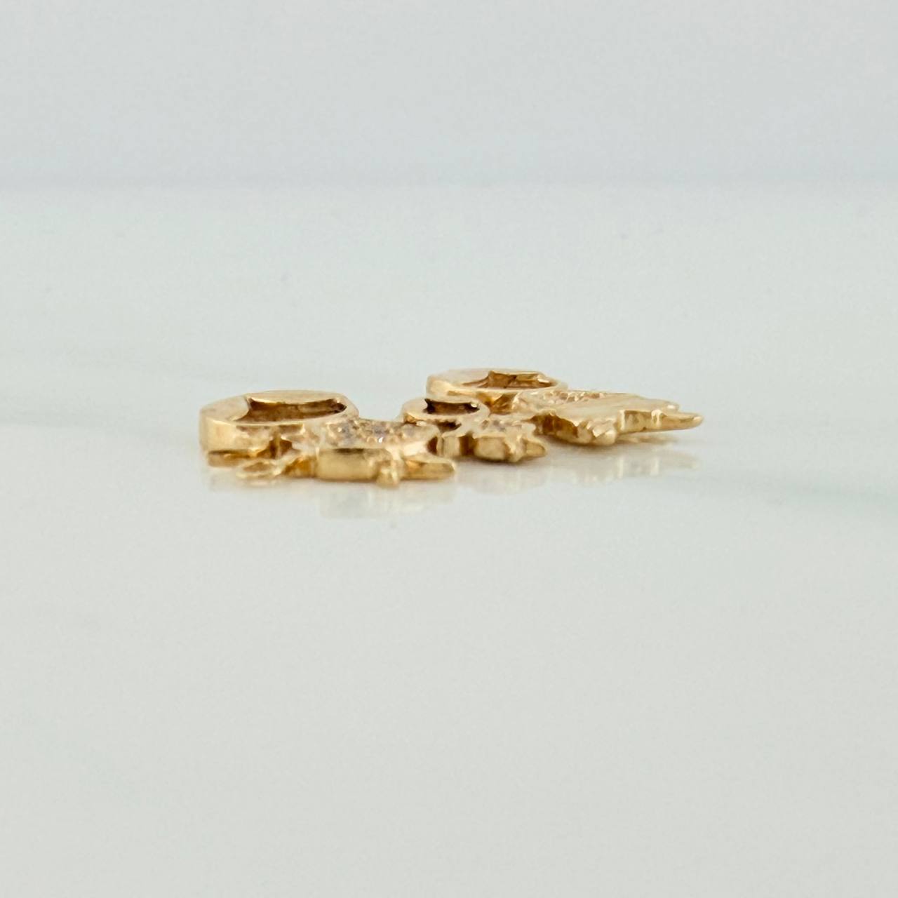 Herraje Familia Silueta 1.05gr / 1.08cm / Oro Amarillo 18K %