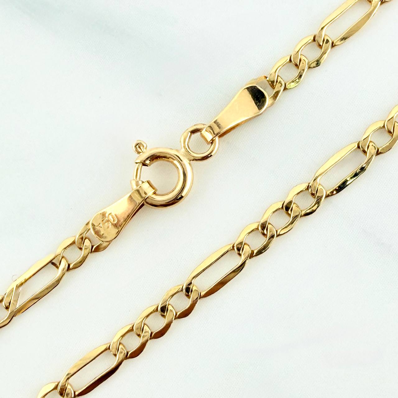 Pulso Figaro 1.25gr / 20cm / 2.7mm Oro Amarillo +1 18K %