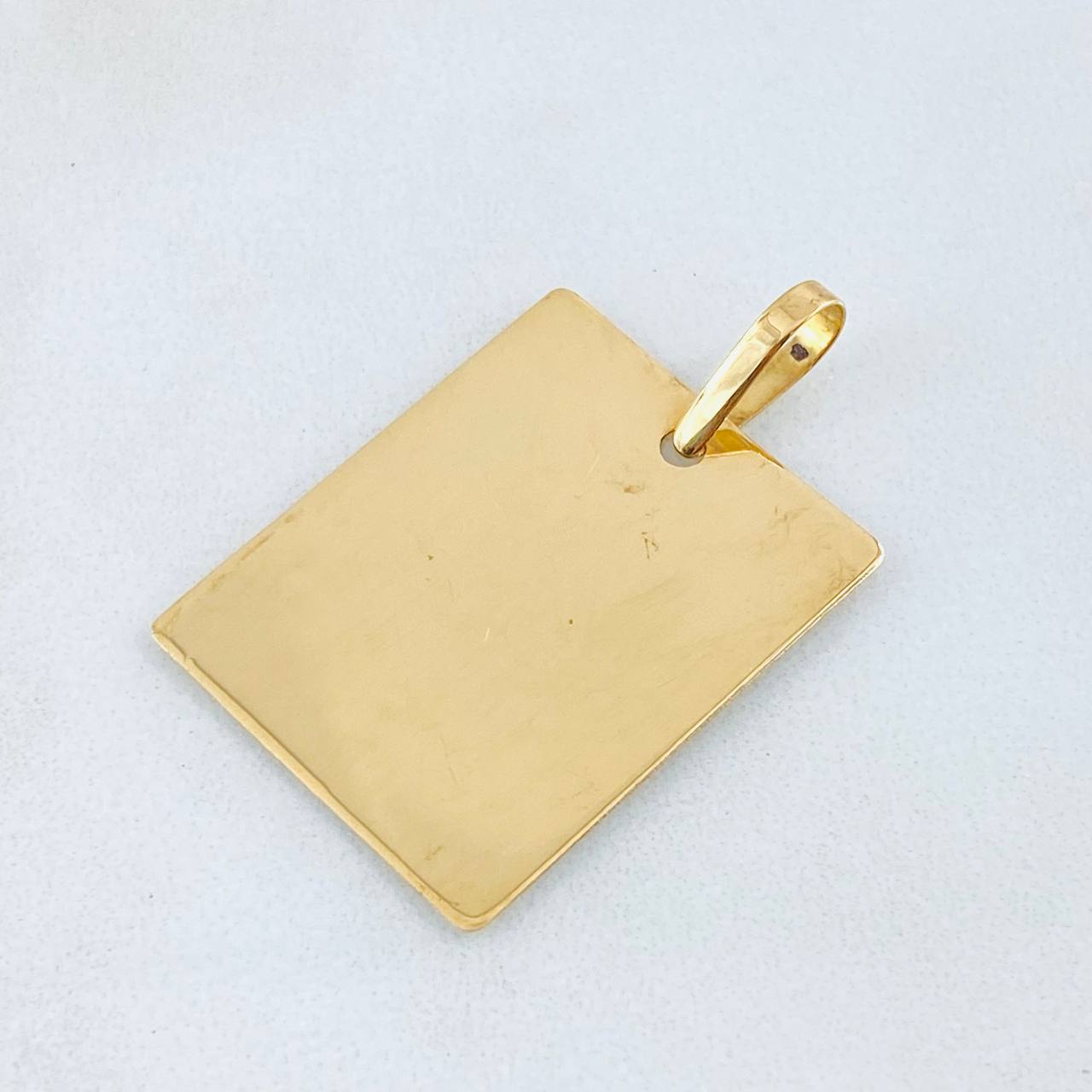 Dije Placa Rectangular 1.95gr / 3cm / Oro Amarillo 18K
