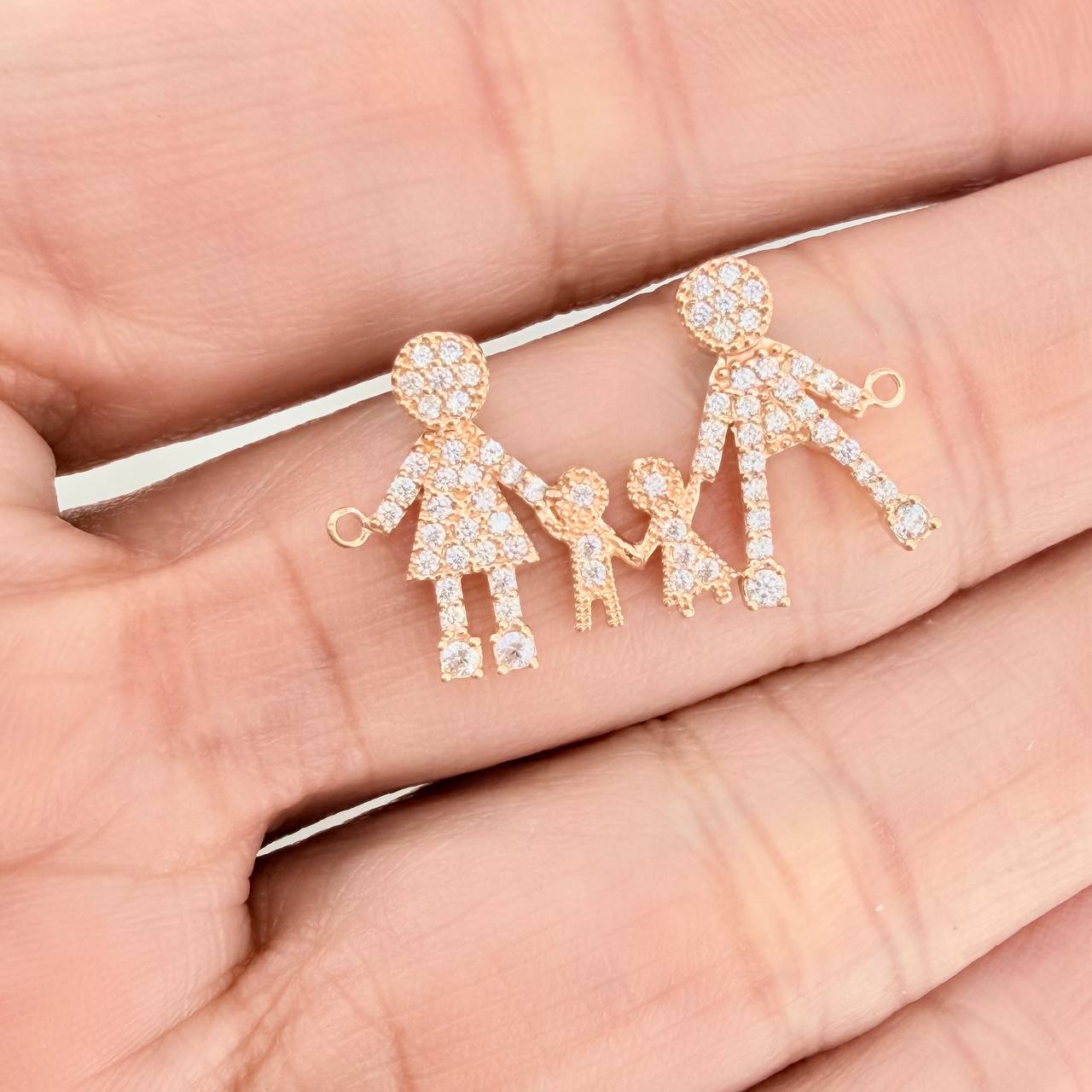 Herraje Familia De Cuatro 2gr / 2.5cm / Oro Amarillo 18K %