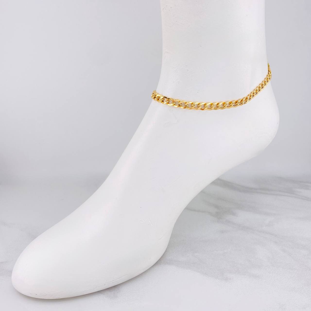 Tobillera Cubano 5.85g / 25cm / 5.5mm Oro Amarillo 18K