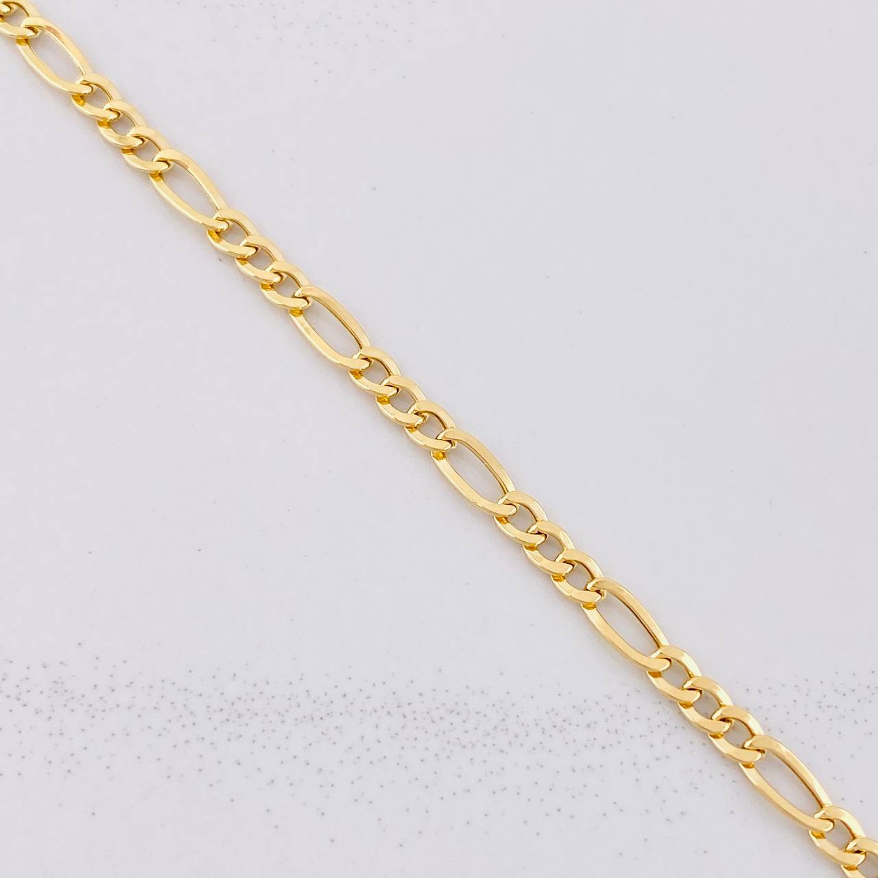 Cadena Figaro 4.2g / 60cm / 3.4mm Oro Amarillo 18K