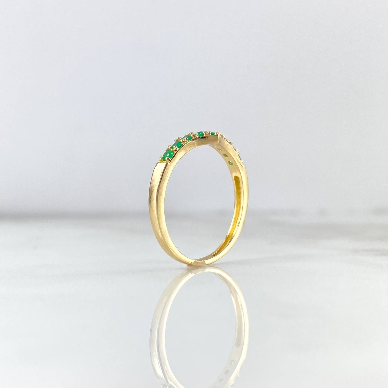 Anillo Tiara en V Escondido 2.05gr T6 3/4 Esmeraldas 25pts Oro Amarillo (Joya)*