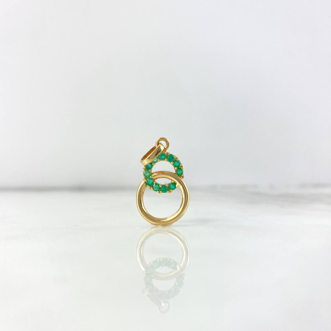 Dije Aros Superpuesto 1.5gr / 2.5cm / Esmeraldas 36pts Oro Amarillo (Joya) ©