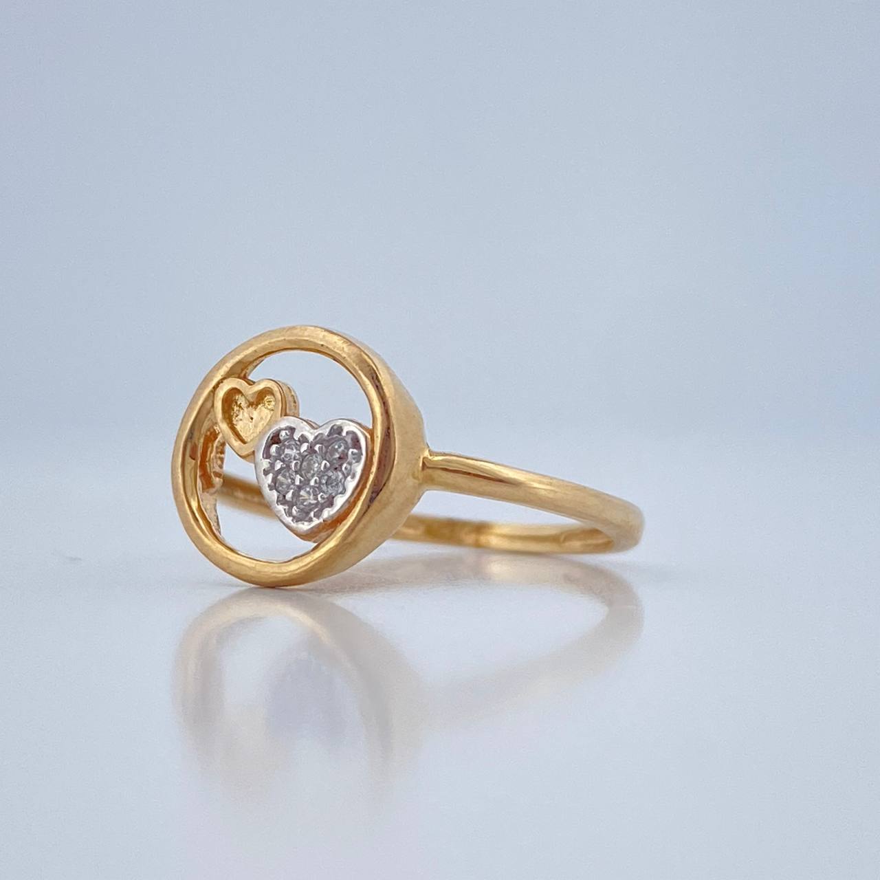 Anillo Corazones 1.55gr / T5 3/4 / Dos Oros Amarillo Blanco 18K %