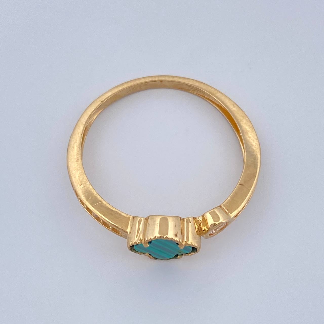 Anillo Trebol Churumbela 2.2gr / T7 1/2 / Oro Amarillo Nac.Esp. 18K %