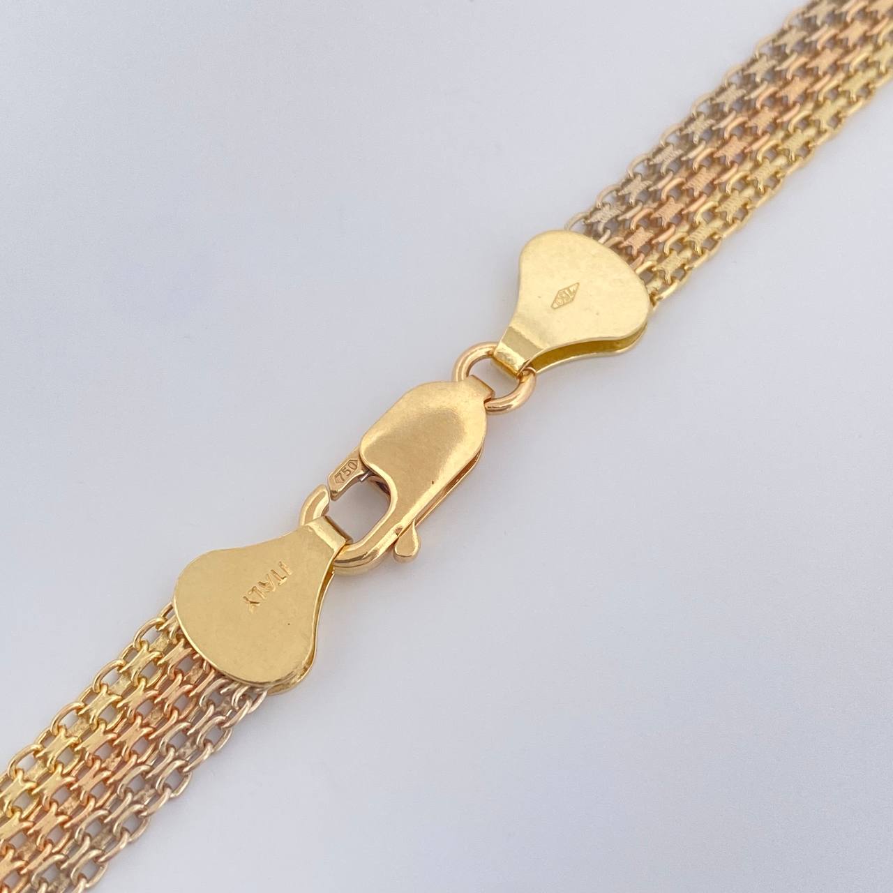 Cadena China 23.1gr / 61cm / 7.06mm Tres Oros +1 18K %