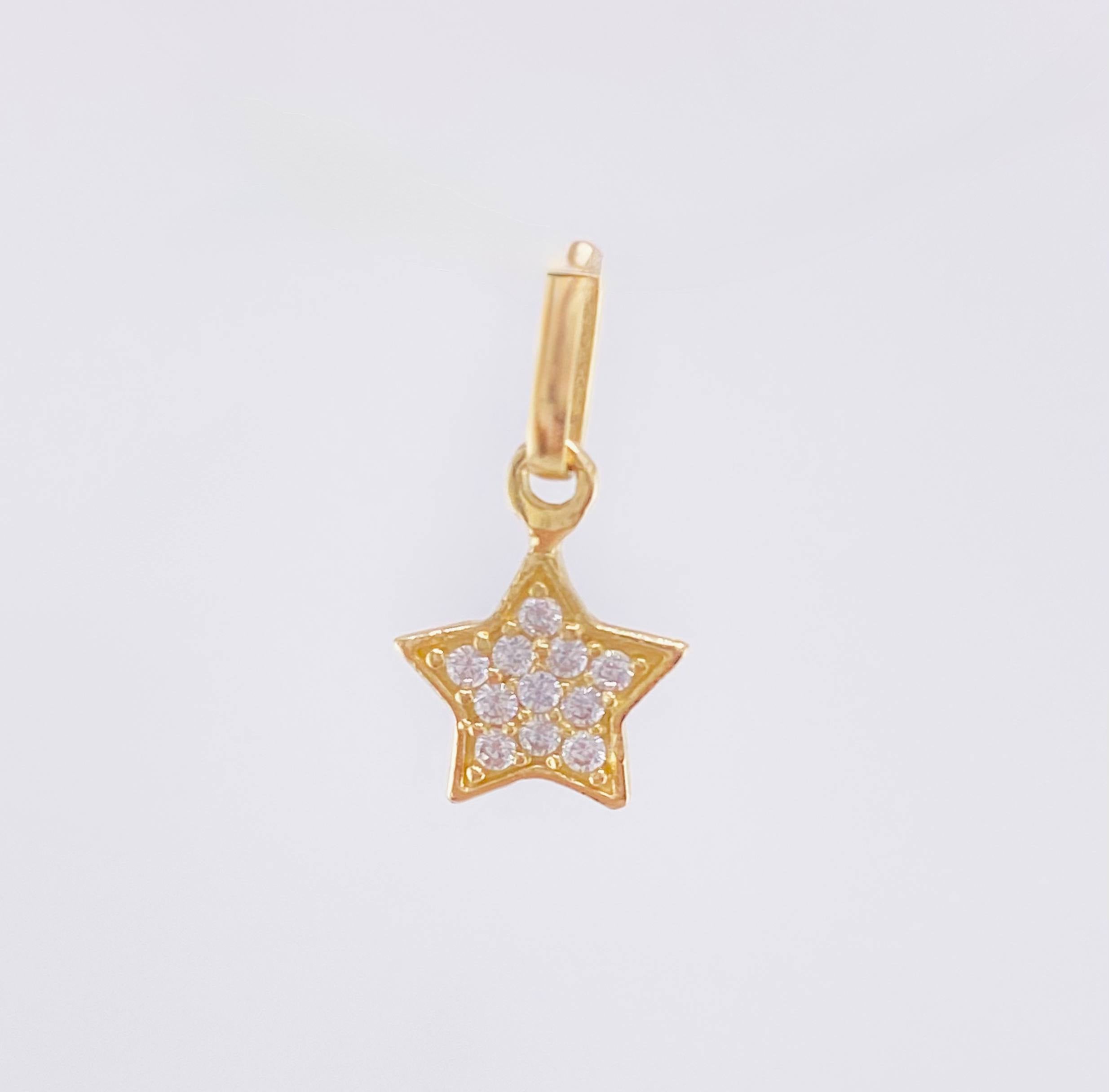 Dije Estrella Tupida 0.6gr / 1.5cm / Oro Amarillo 18K *