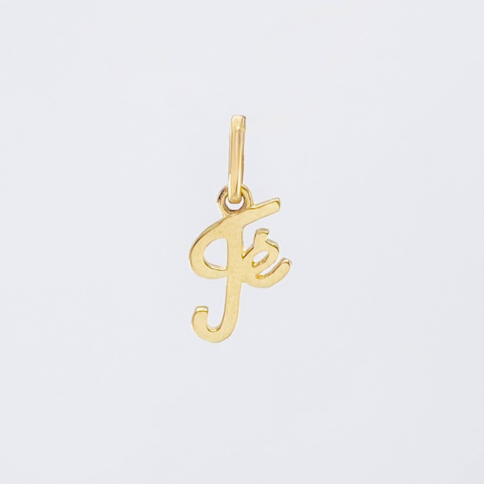 Dije Fe 0.85gr / 1.7cm / Oro Amarillo 18K *
