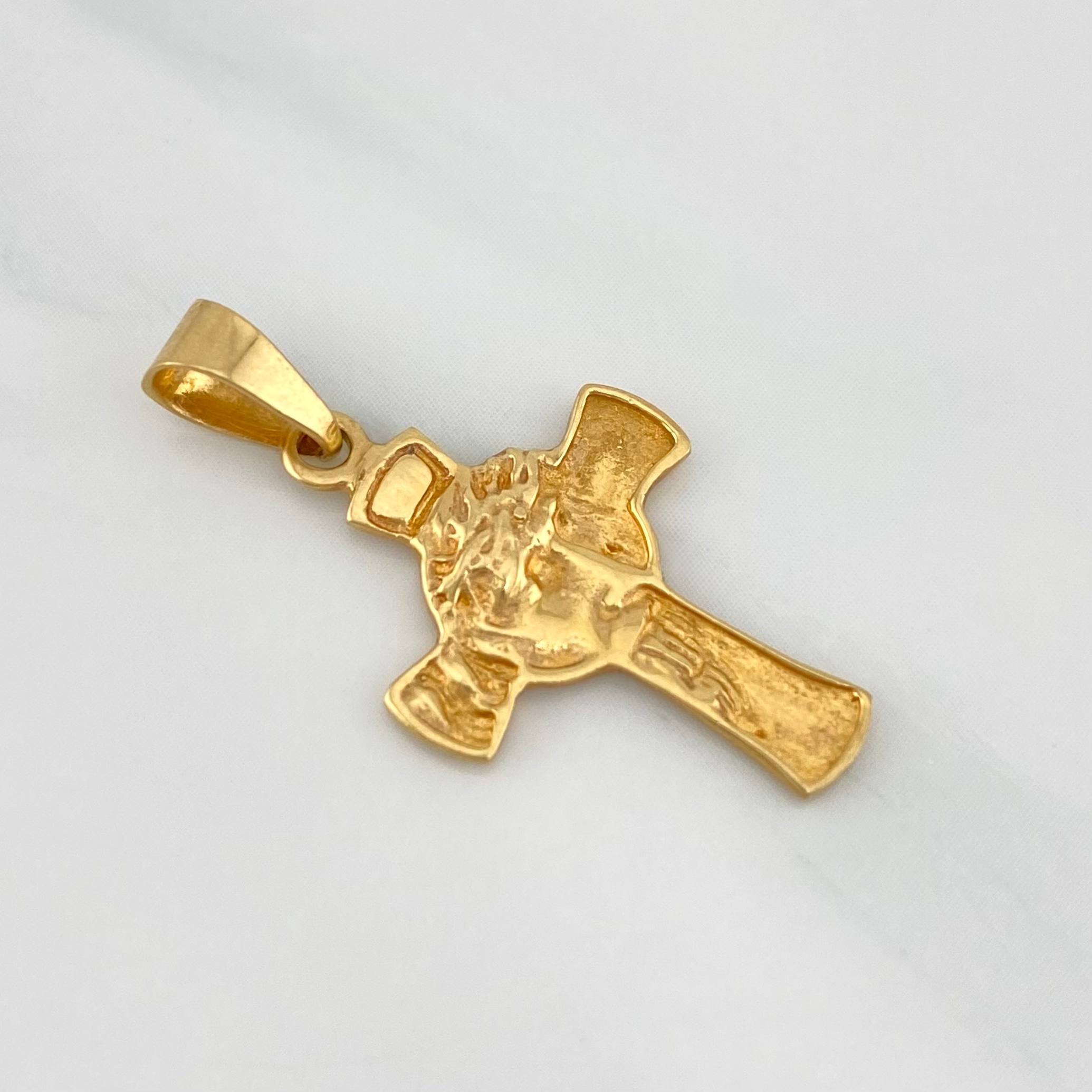 Dije Cruz Rostro Cristo 1.95 g / 2.9 cm Oro Amarillo 18K
