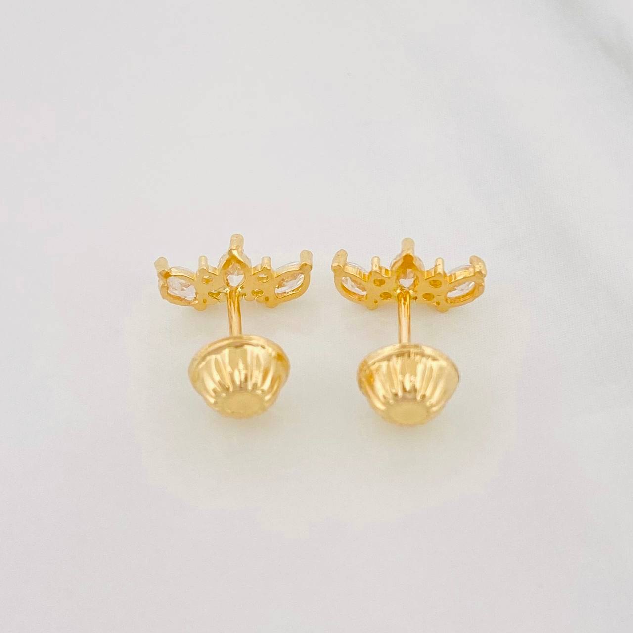 Topos Tiara 0.8g / 8.9mm Oro Amarillo 18K