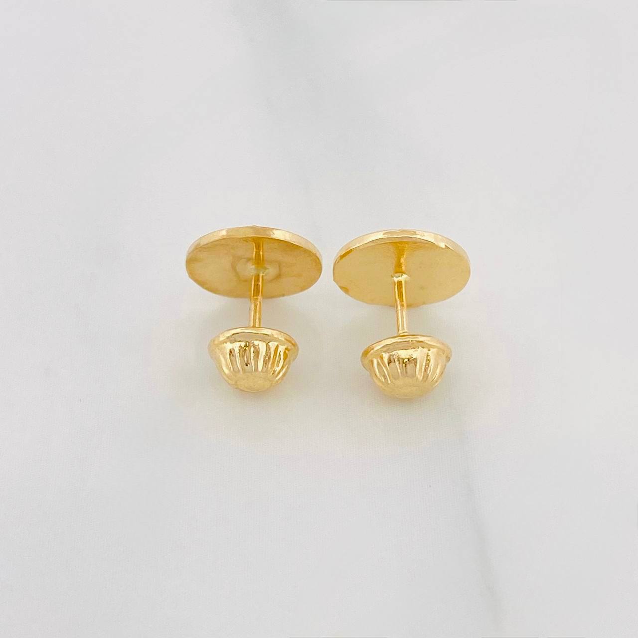 Topos Arbol 1.35g / 8.3mm Oro Amarillo 18K