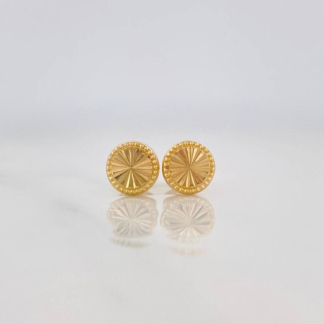 Topos Circulo Diamantado 0.7g / 6.9mm Oro Amarillo 18K