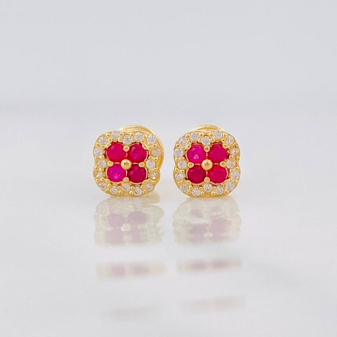 Topos Flor 0.9g / 5.75mm Oro Amarillo 18K