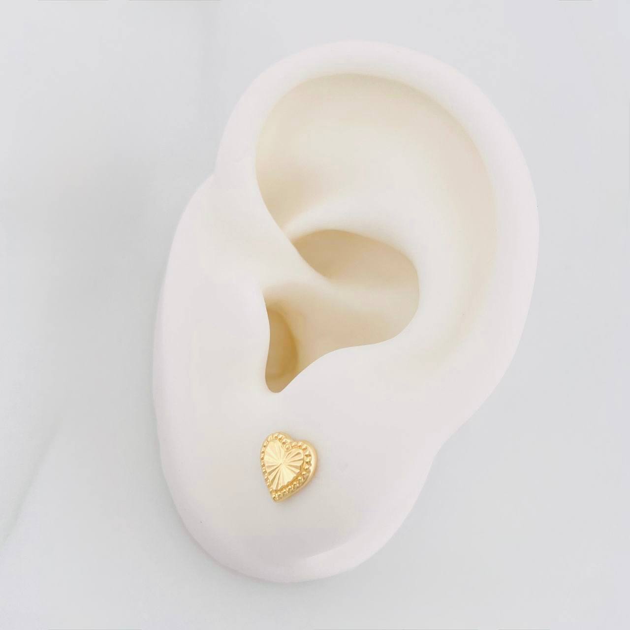 Topos Corazon 0.6g / 6.4mm Oro Amarillo 18K