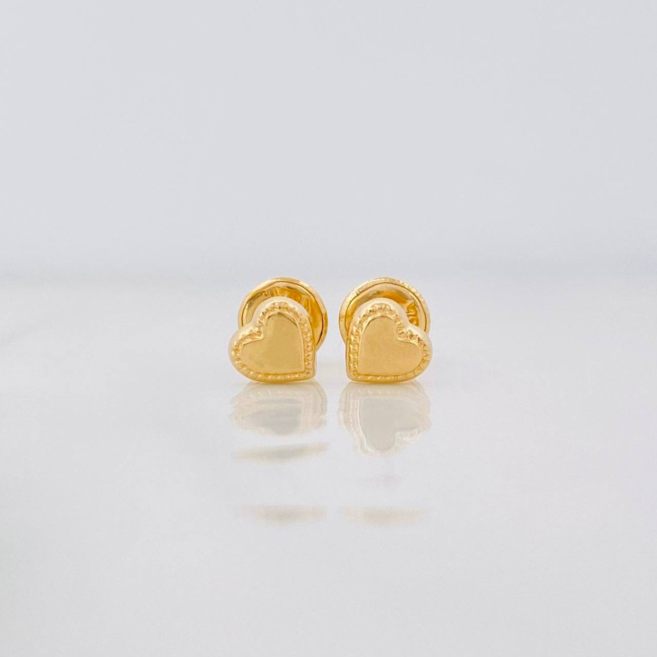 Topos Corazón Punteados 0.5g / 5mm Oro Amarillo 18K