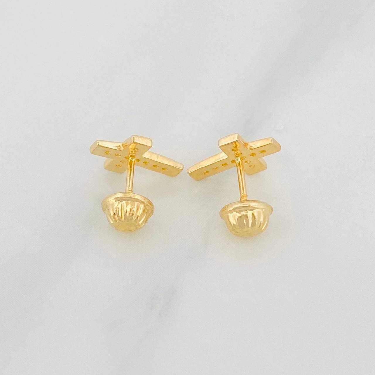 Topos Cruz 1.2g / 7.7mm Oro Amarillo 18K