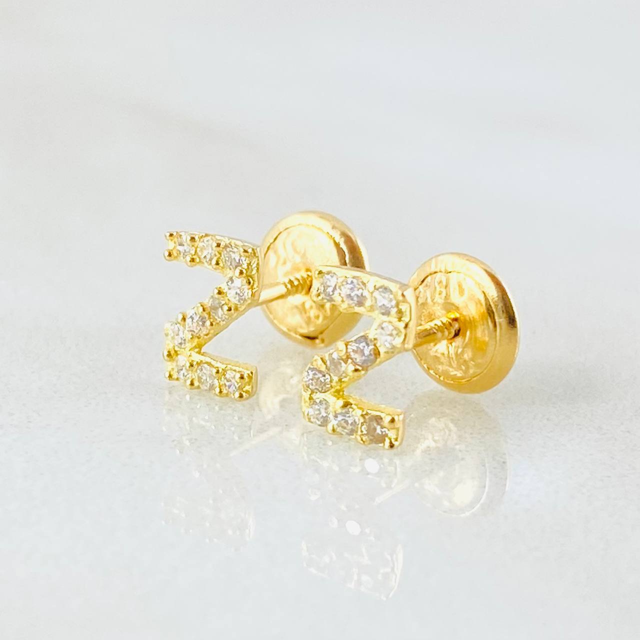 Topos Letra Z 0.7gr / 5mm Oro Amarillo 18K